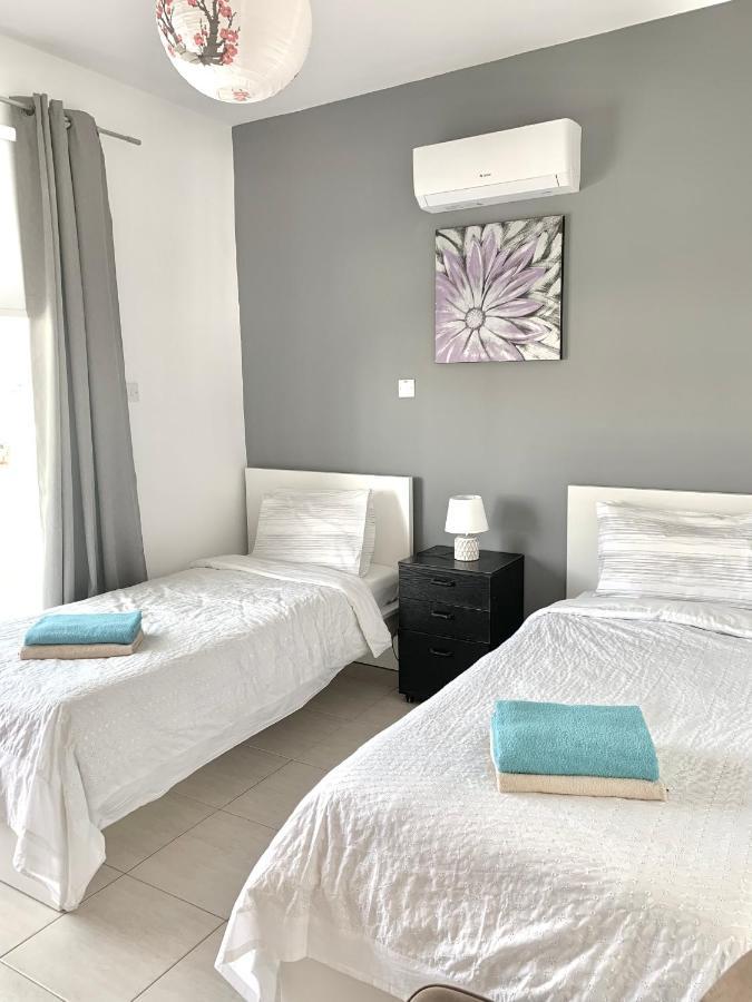 Diana Townhouse 1 Apartment Paphos Luaran gambar